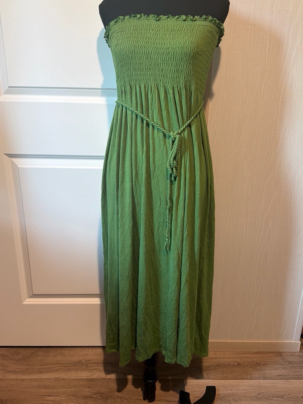 Apt. 9 Strapless Green Smocked Midi Dress with Rope Tie